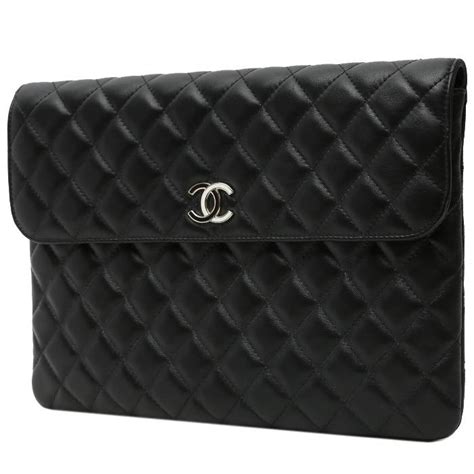 pochette trapuntata chanel|Chanel handbags for men.